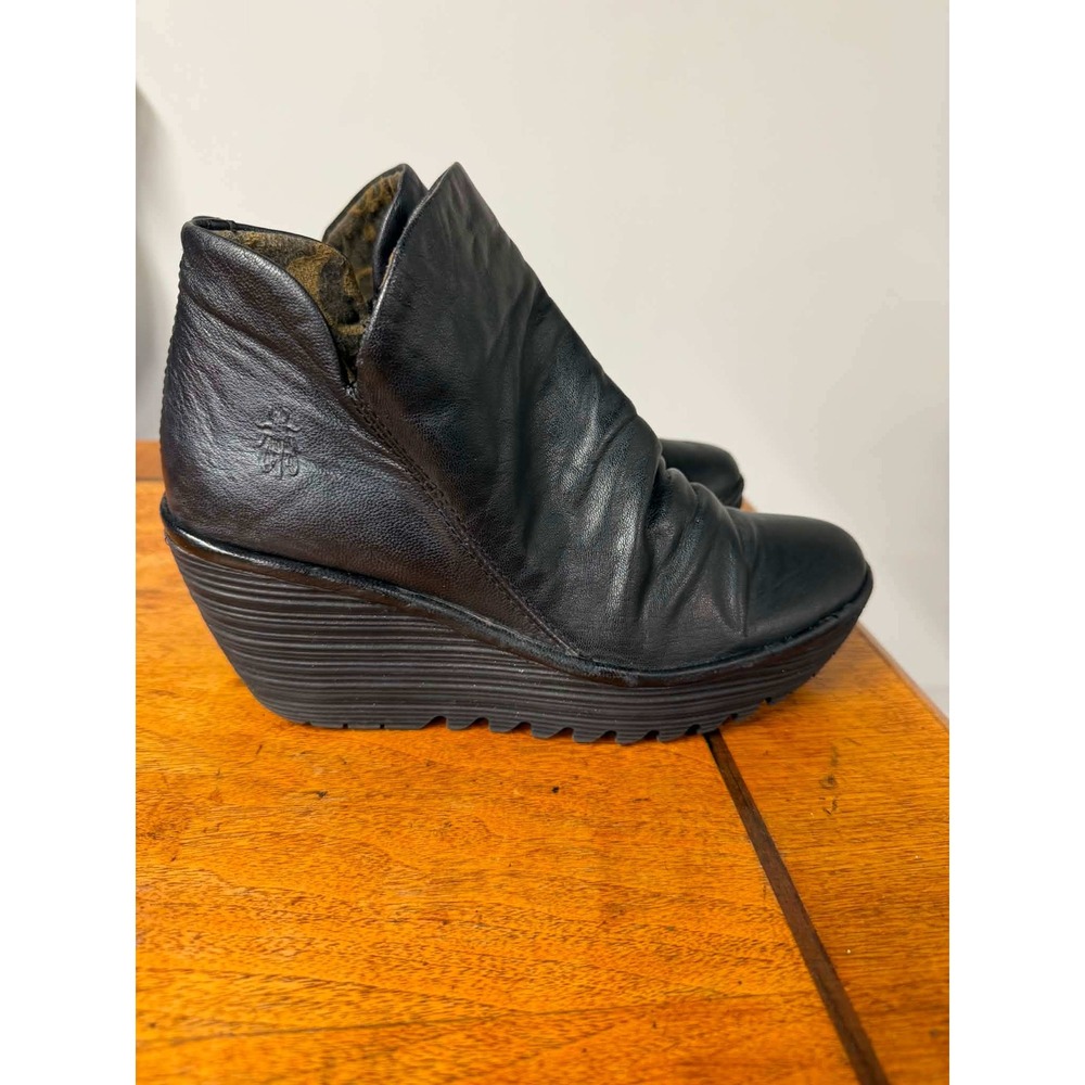 Fly London Womens 37 Black Leather Yule Wedge Ankle Booties P500505017 Ruched